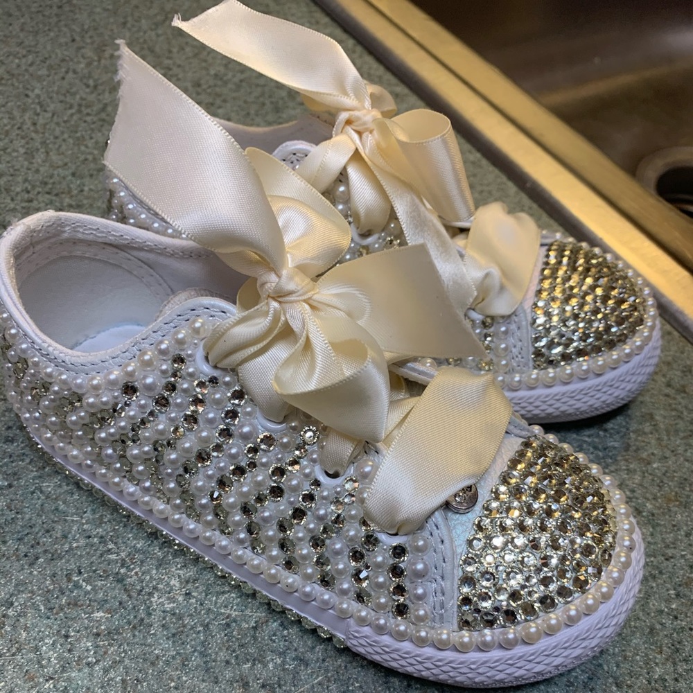 Blinged out converse